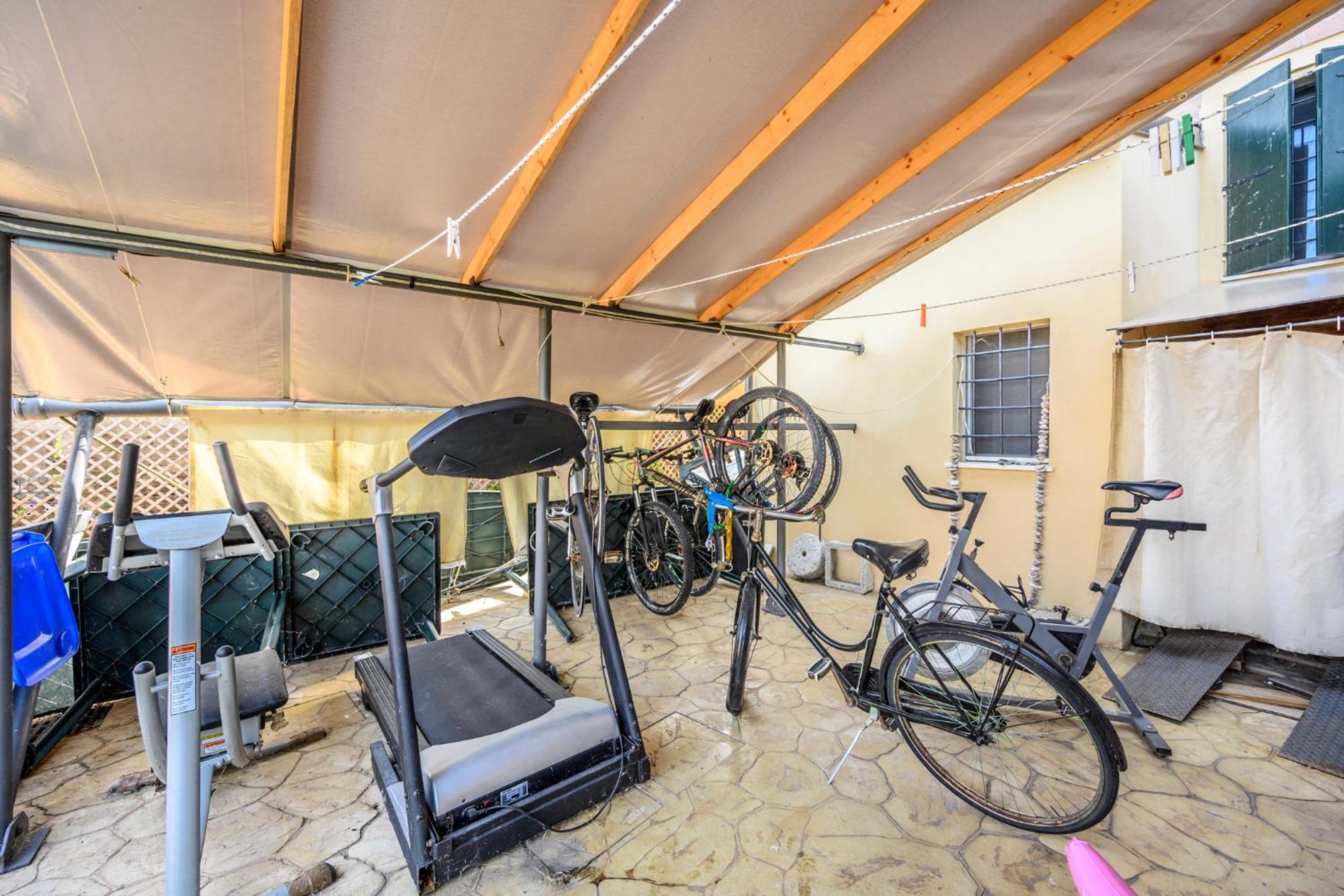 La Casa Di Valeria - Modena Bed & Breakfast ภายนอก รูปภาพ