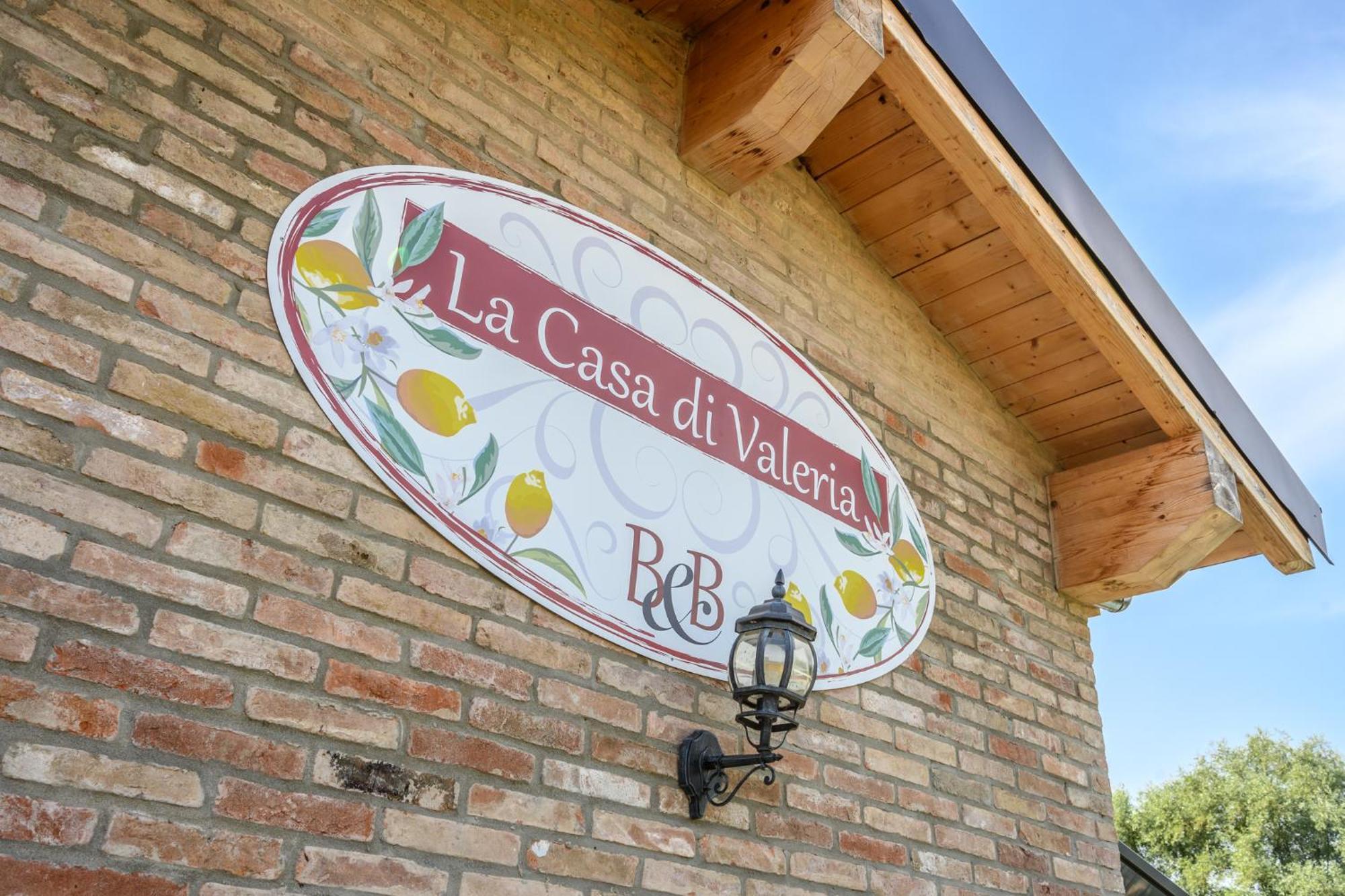 La Casa Di Valeria - Modena Bed & Breakfast ภายนอก รูปภาพ