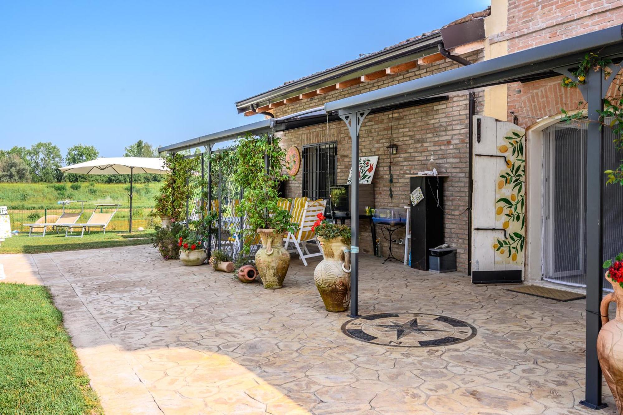 La Casa Di Valeria - Modena Bed & Breakfast ภายนอก รูปภาพ