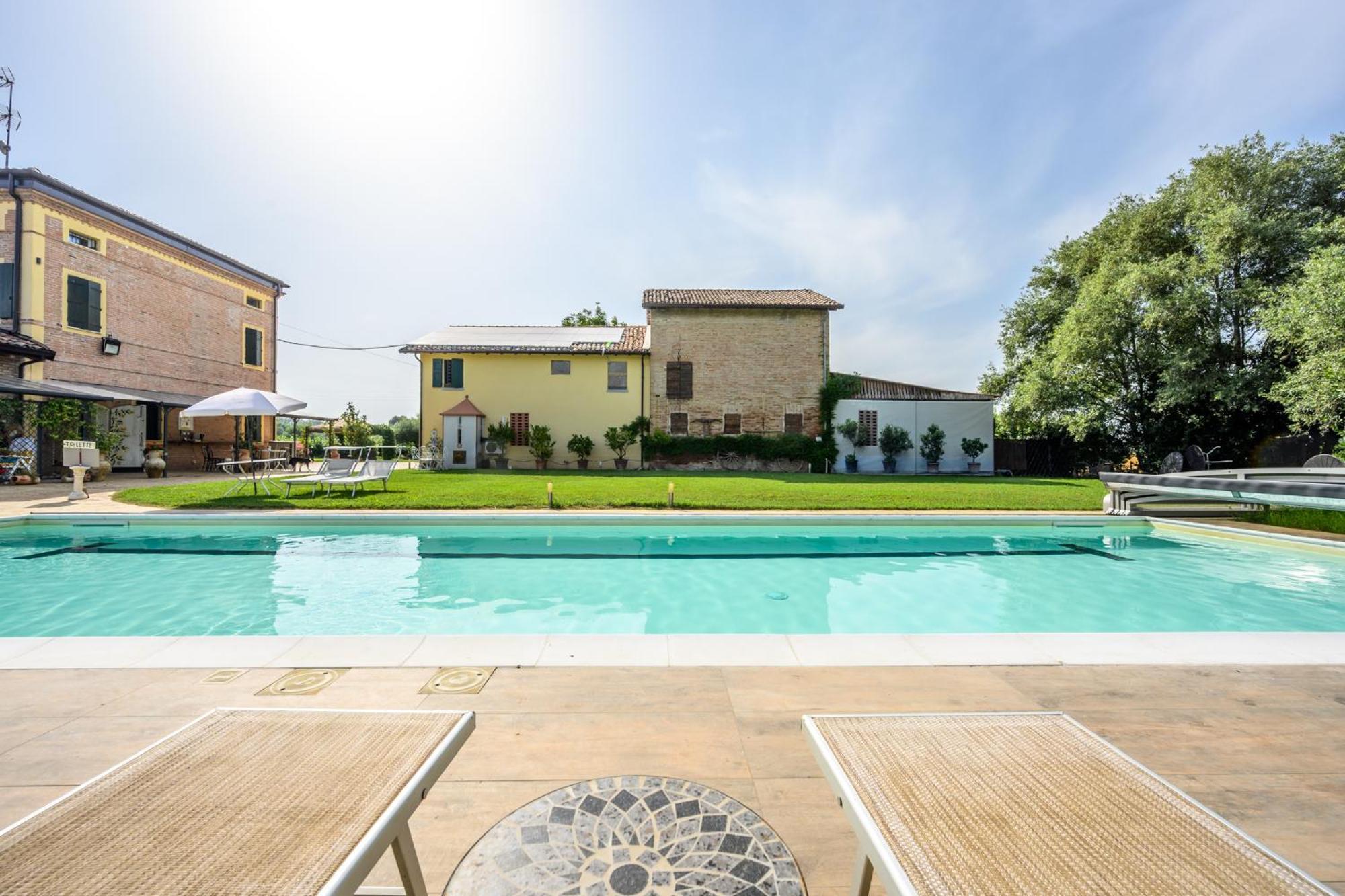 La Casa Di Valeria - Modena Bed & Breakfast ภายนอก รูปภาพ