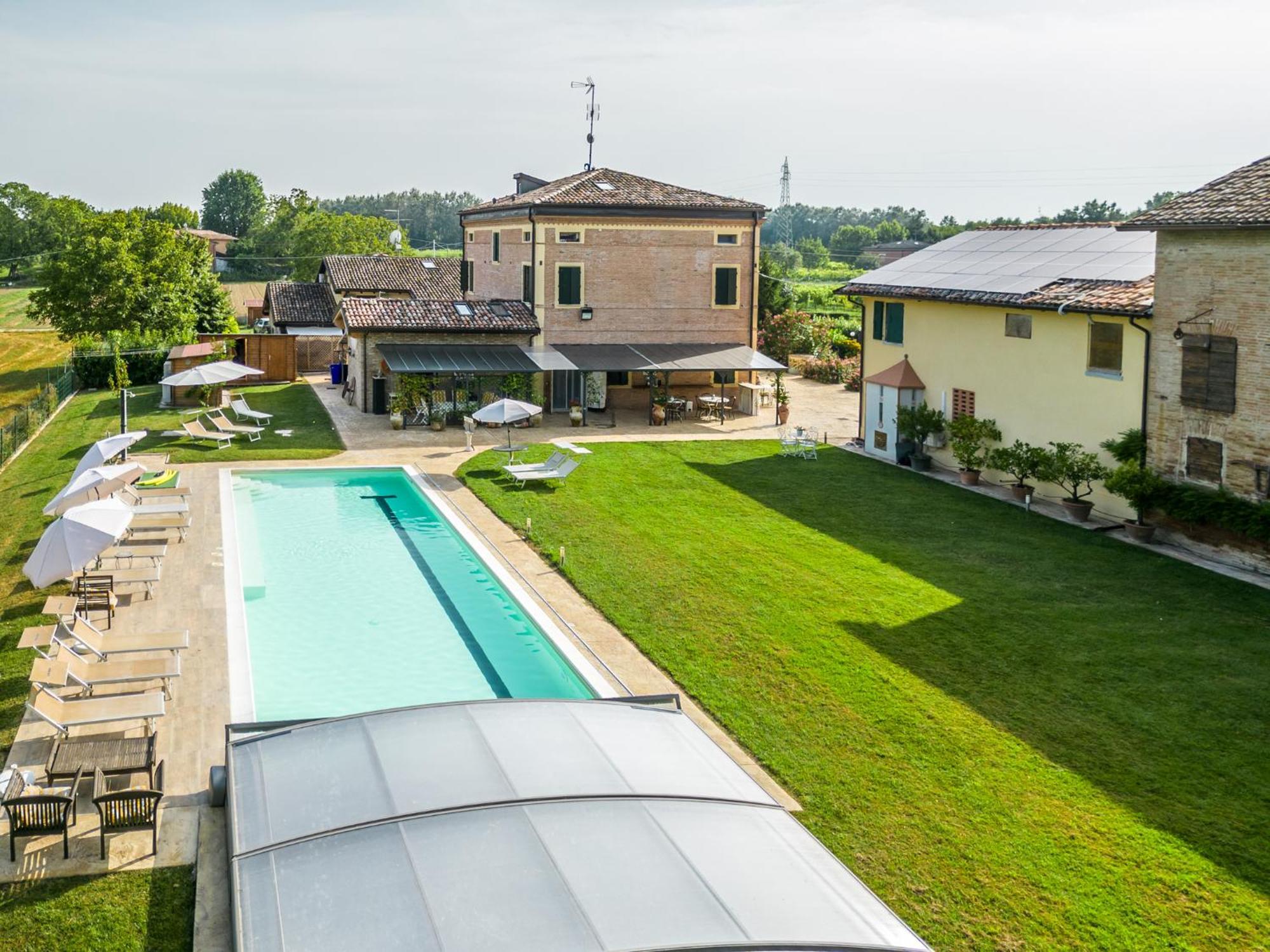 La Casa Di Valeria - Modena Bed & Breakfast ภายนอก รูปภาพ