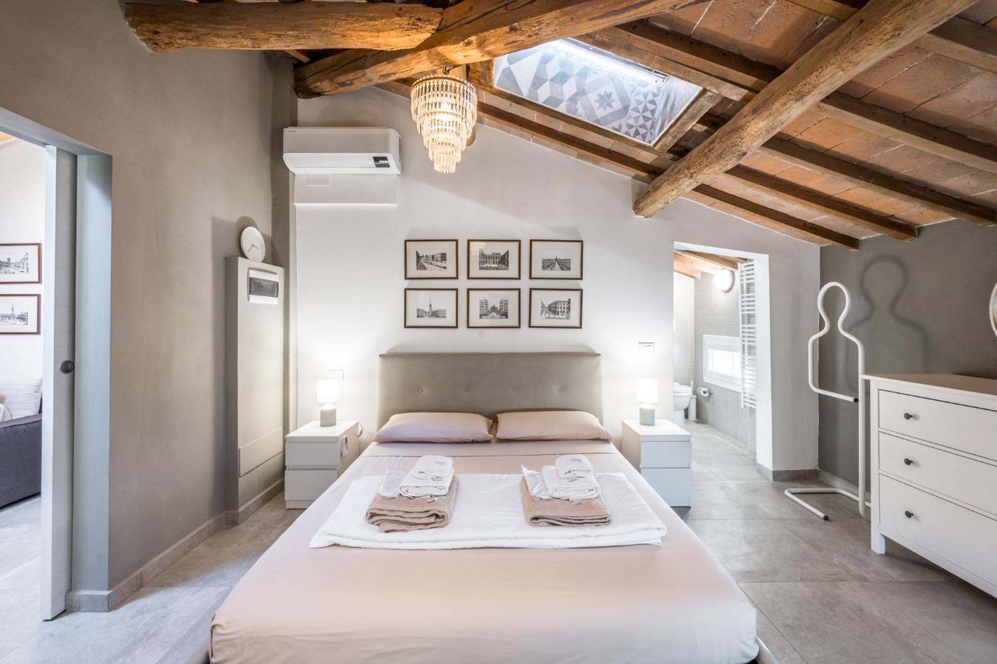 La Casa Di Valeria - Modena Bed & Breakfast ภายนอก รูปภาพ