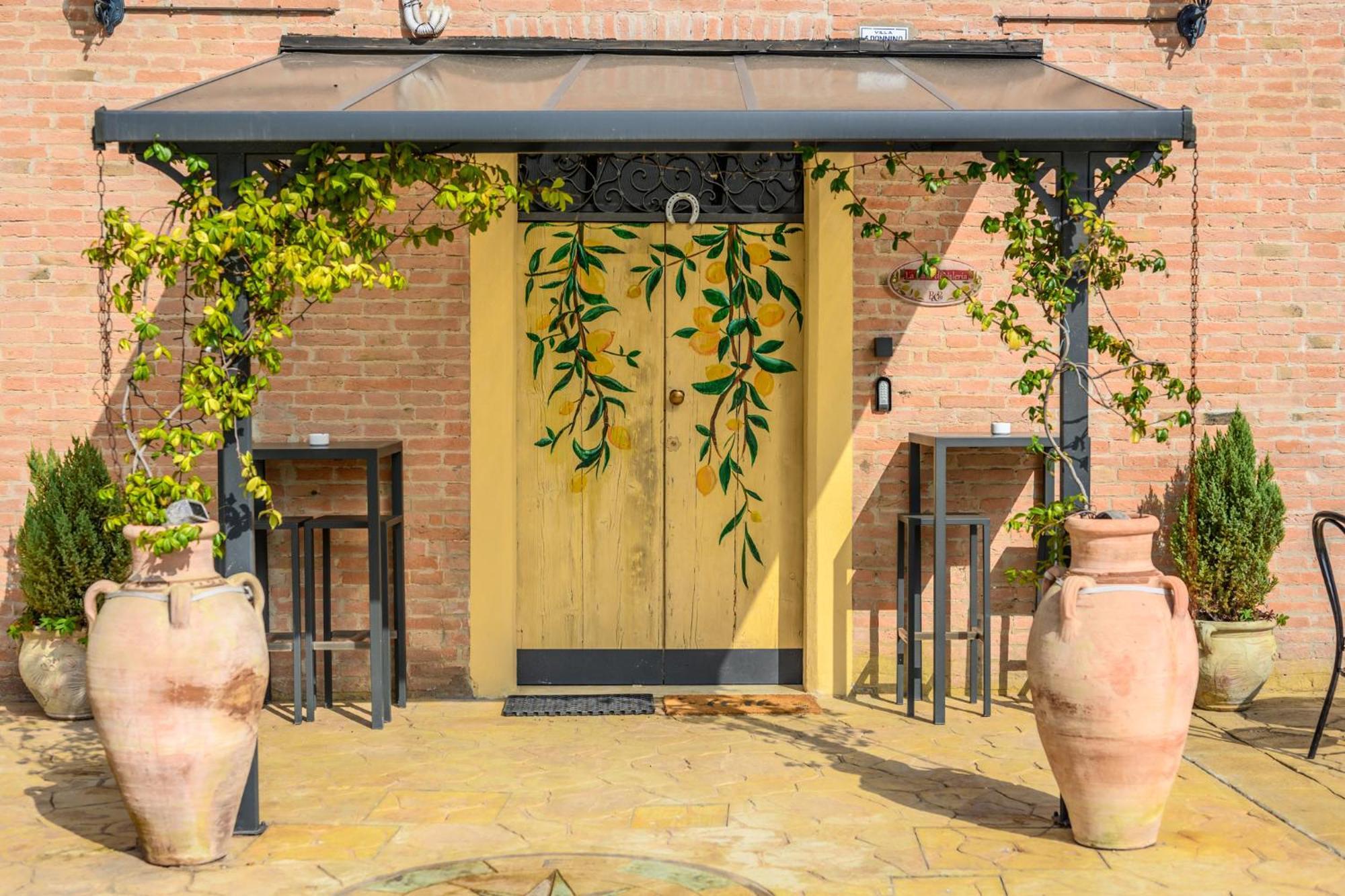 La Casa Di Valeria - Modena Bed & Breakfast ภายนอก รูปภาพ