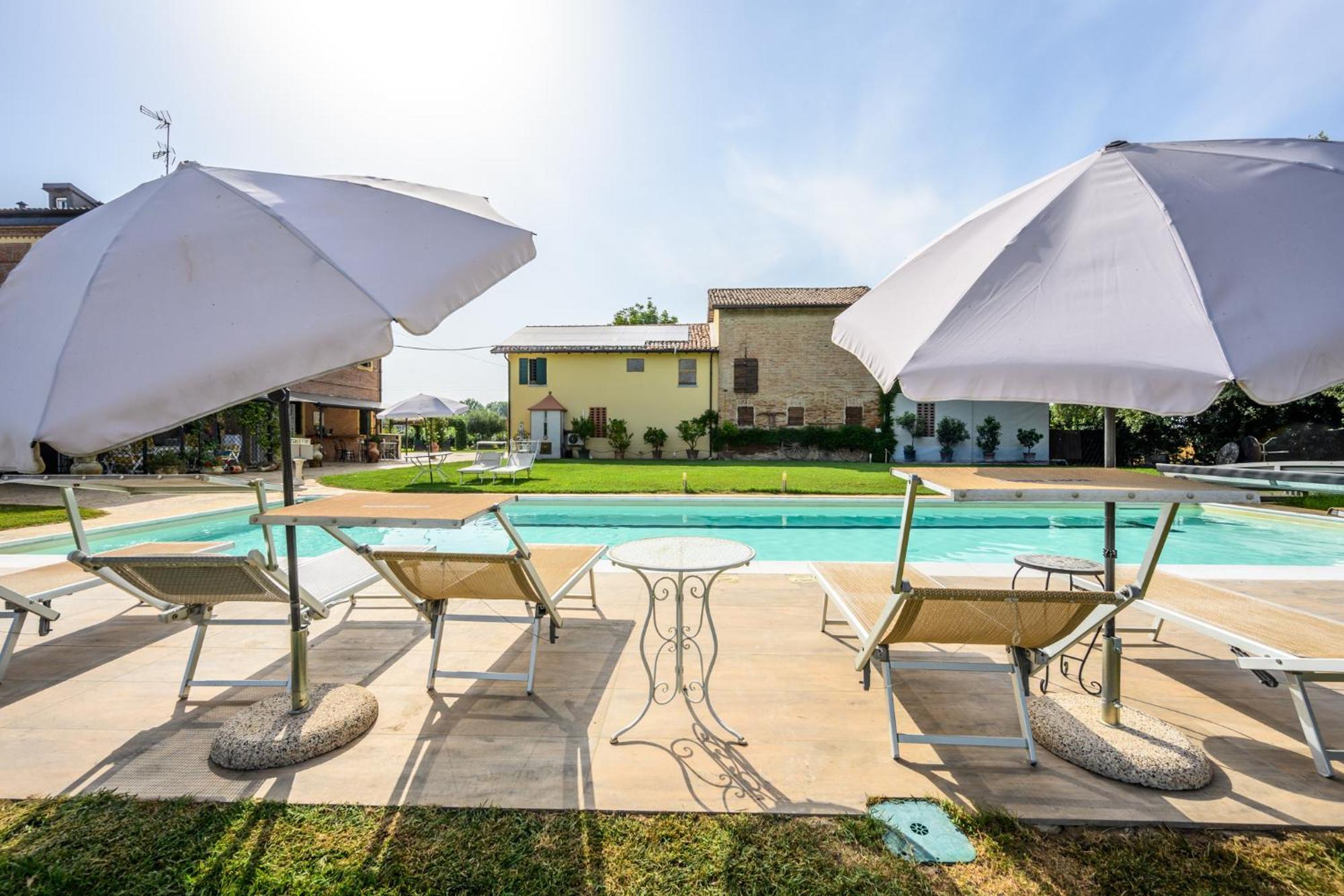 La Casa Di Valeria - Modena Bed & Breakfast ภายนอก รูปภาพ