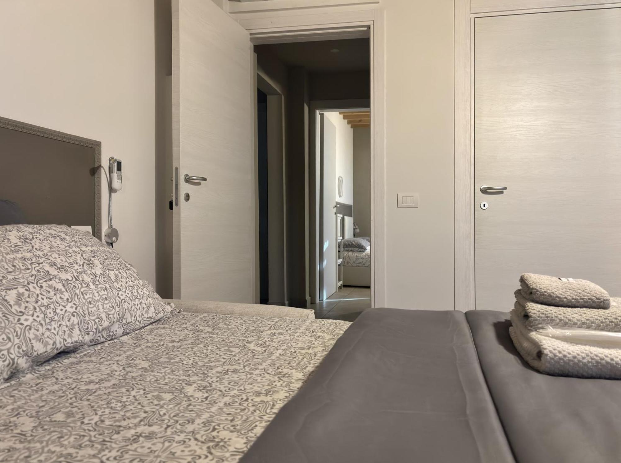 La Casa Di Valeria - Modena Bed & Breakfast ภายนอก รูปภาพ