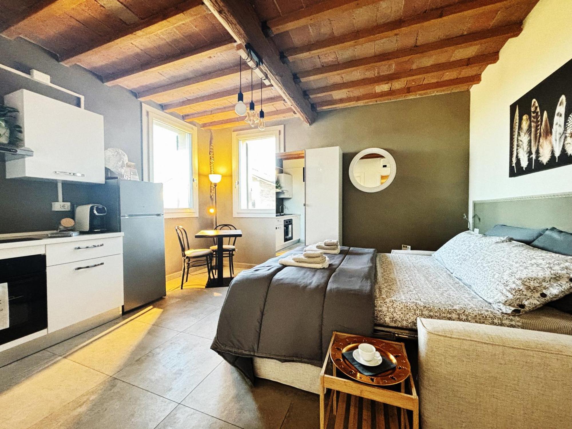 La Casa Di Valeria - Modena Bed & Breakfast ภายนอก รูปภาพ